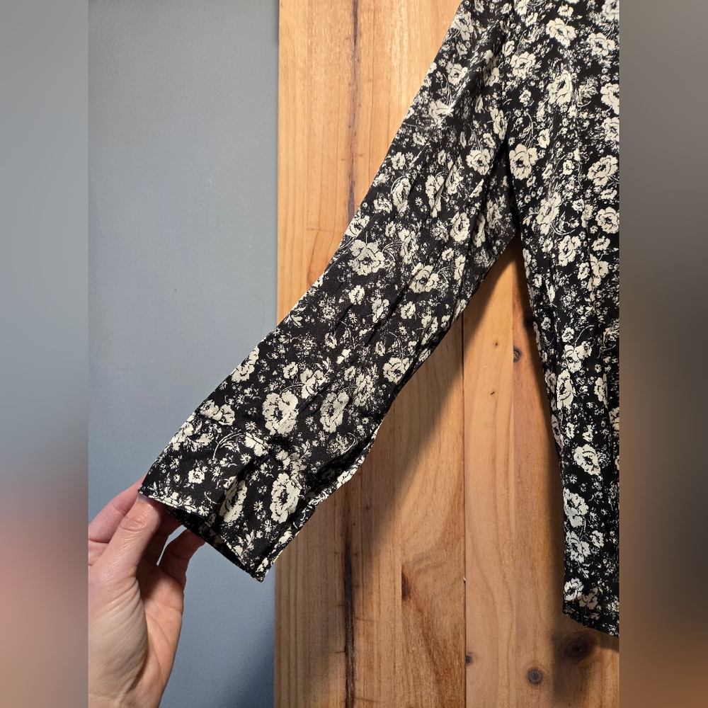 Self Esteem Black and White Floral Button Down Shirt - Picture 2 of 4